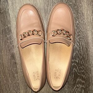 Naturalizer Tan and Gold Flats with Chain Detail